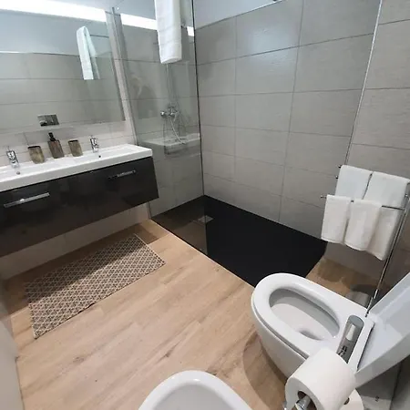 公寓 Sunrise Glances & Free Parking