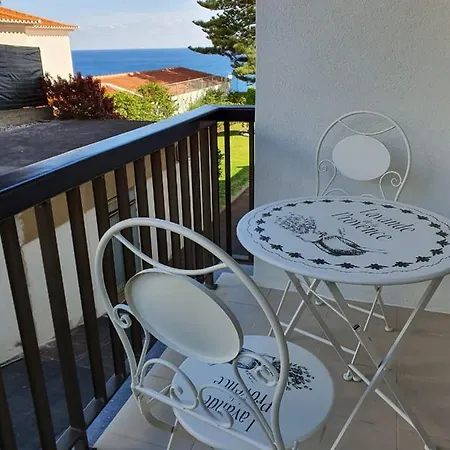 Sunrise Glances & Free Parking Funchal (Madeira)